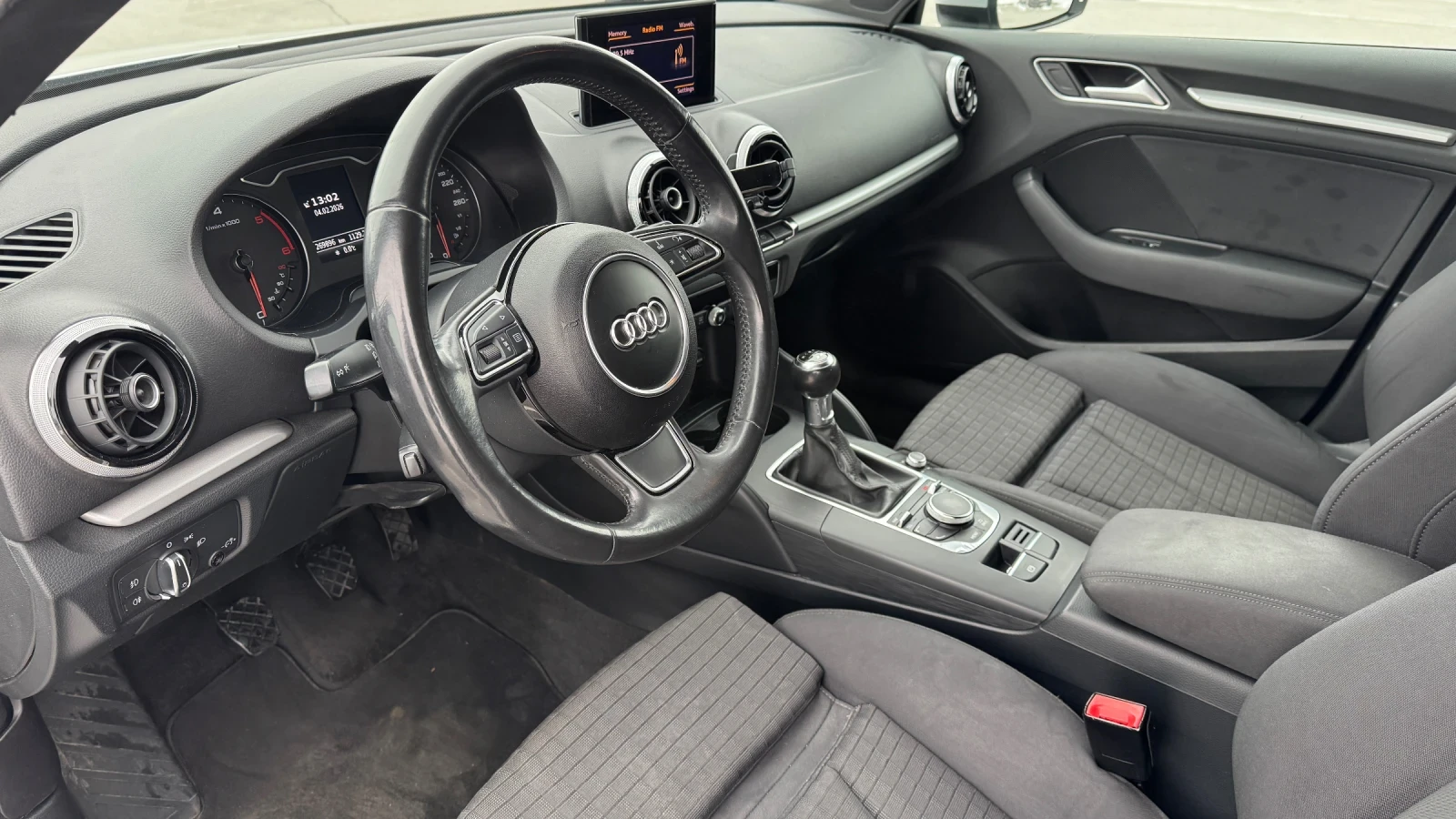 Audi A3 Sportback, снимка 10 - Автомобили и джипове - 55143380