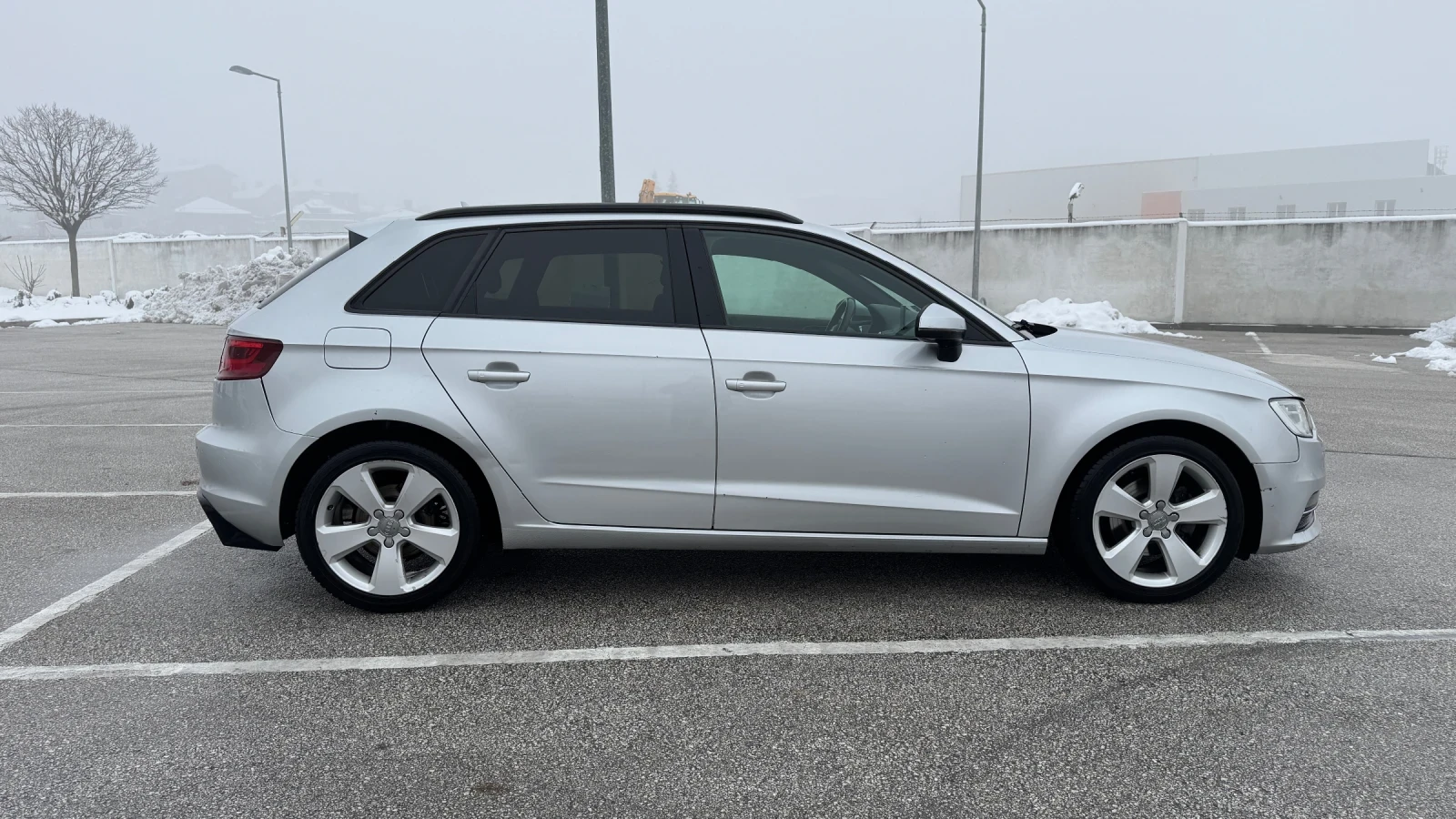 Audi A3 Sportback, снимка 7 - Автомобили и джипове - 55143380