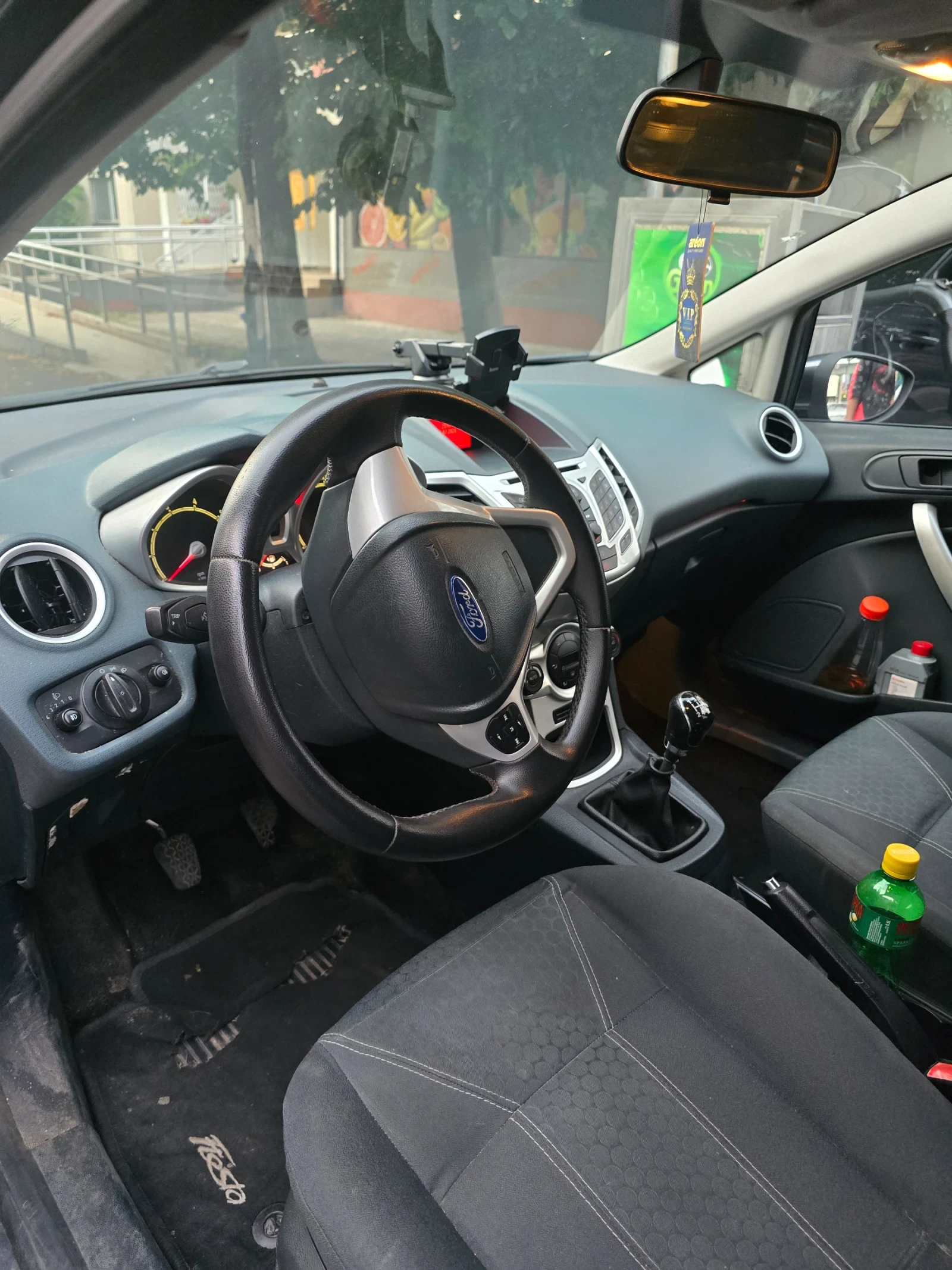 Ford Fiesta 1.4 Бензин/Газ, снимка 13 - Автомобили и джипове - 55344779