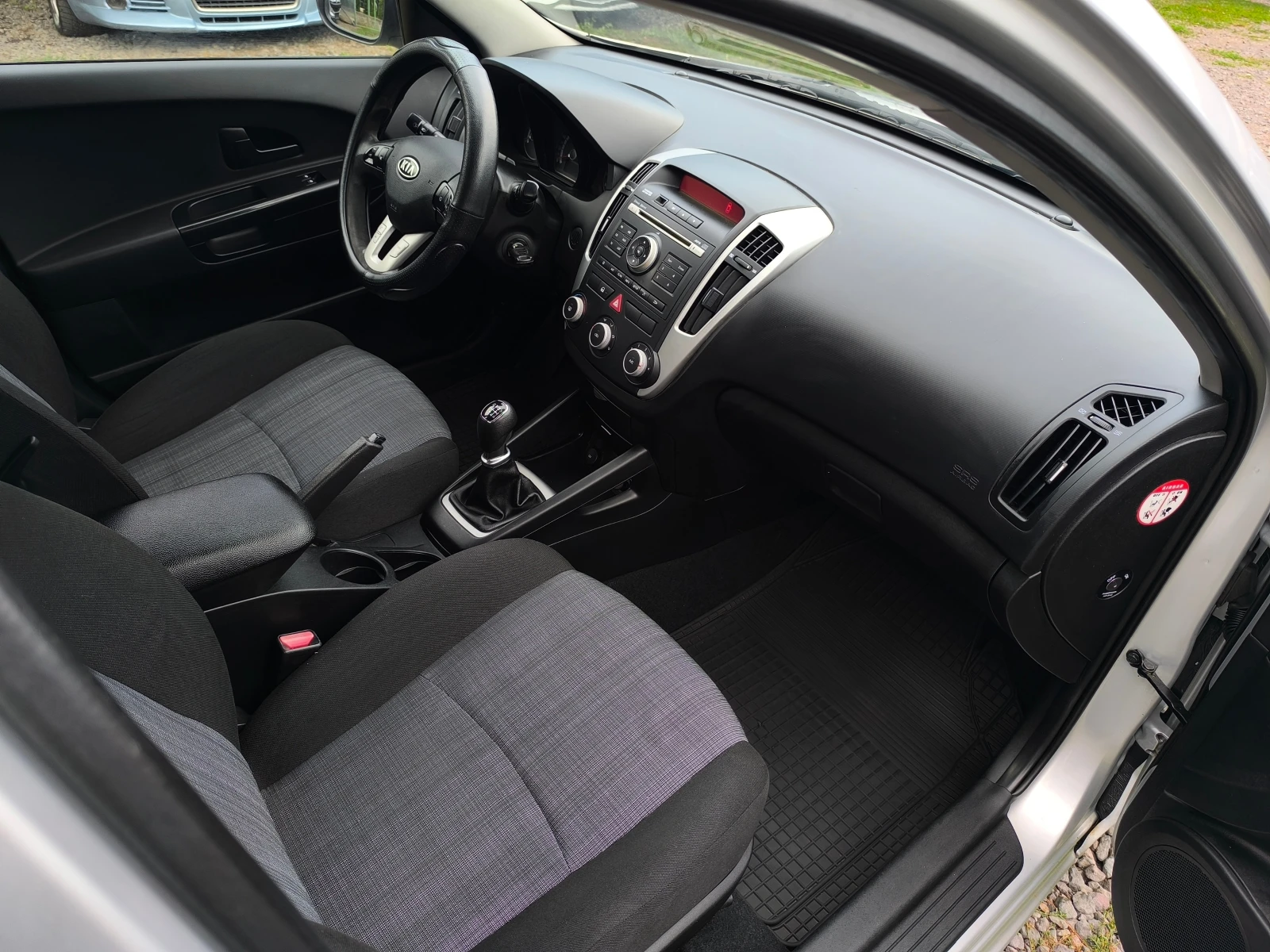 Kia Ceed FACE LIFT-1.6CRDI-90��-6 ��������-�����-EURO 5 !!! | Mobile.bg � ����������� 14