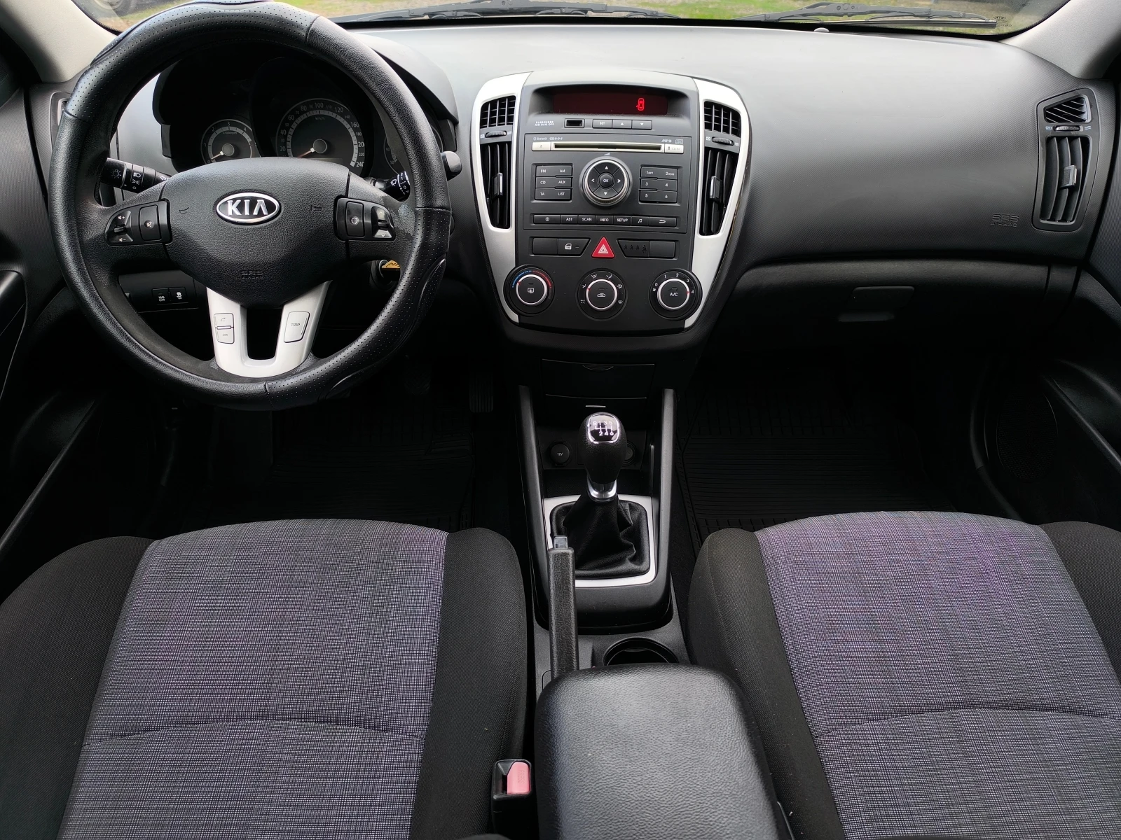 Kia Ceed FACE LIFT-1.6CRDI-90��-6 ��������-�����-EURO 5 !!! | Mobile.bg � ����������� 13