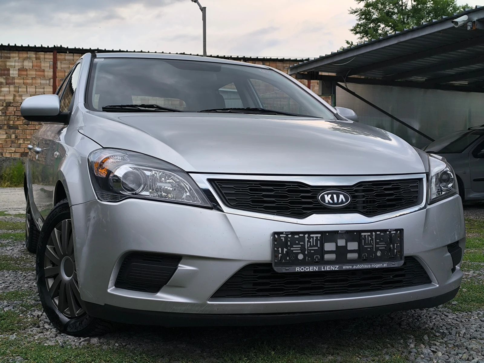 Kia Ceed FACE LIFT-1.6CRDI-90кс-6 скорости-КЛИМА-EURO 5 !!!