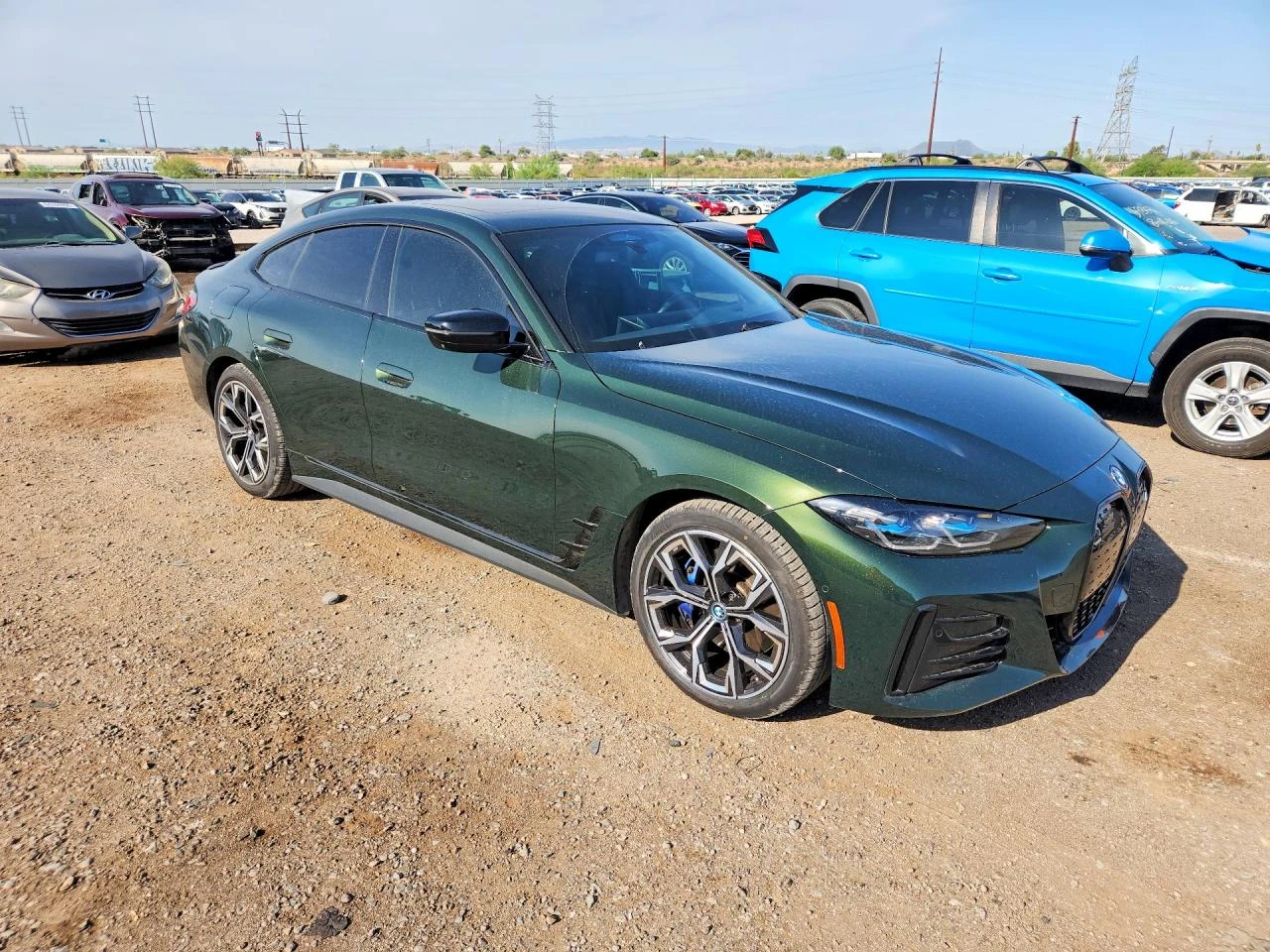 BMW i4 EDRIVE40, снимка 4 - Автомобили и джипове - 55950537
