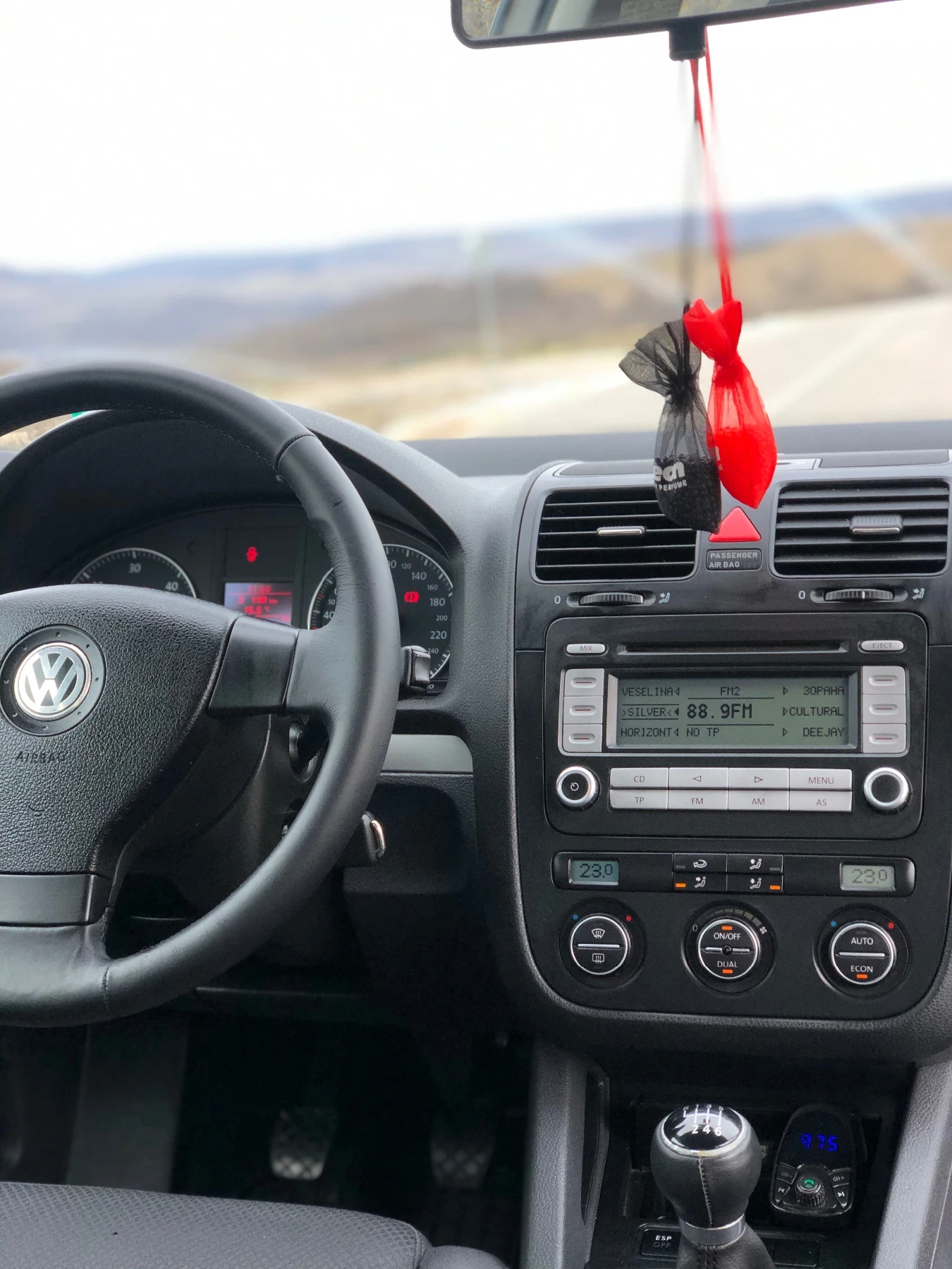 VW Golf 2.0TDI BMM, снимка 13 - Автомобили и джипове - 55989929