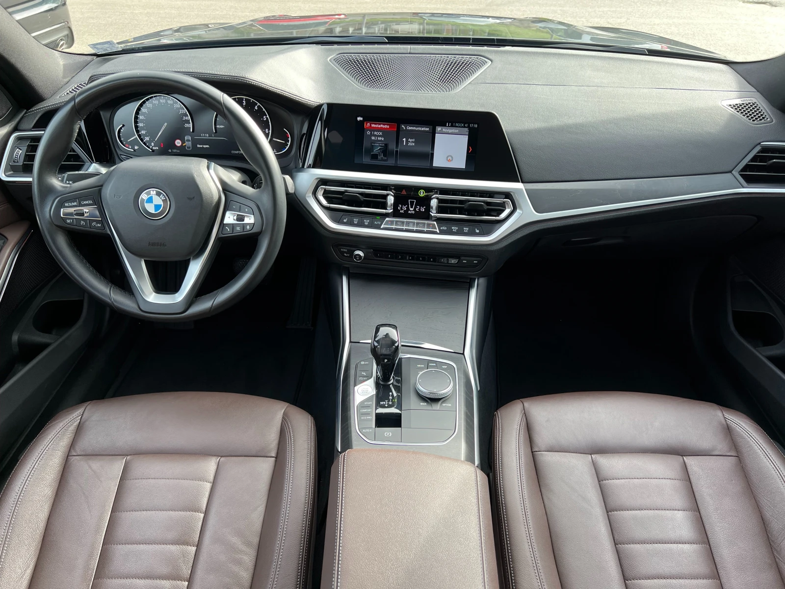 BMW 320 Luxury Line G20 , снимка 8 - Автомобили и джипове - 56198623