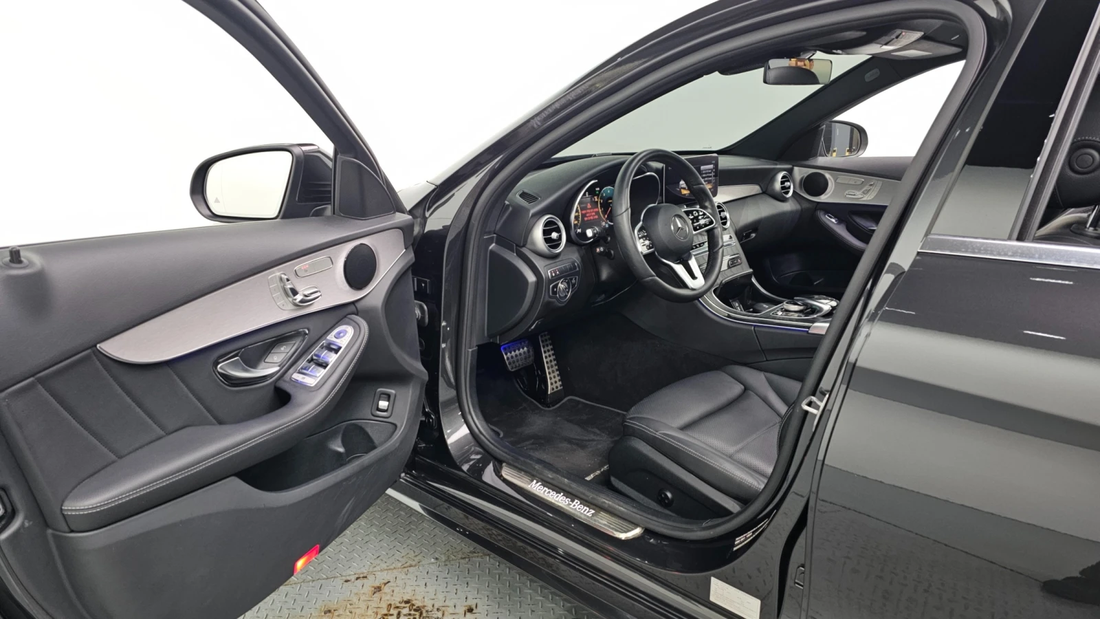 Mercedes-Benz C 200 AMG Line, снимка 8 - Автомобили и джипове - 56283374