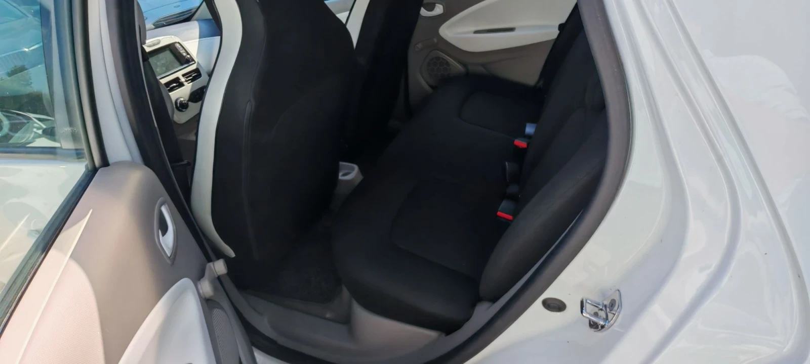 Renault Zoe 42kW/h, снимка 9 - Автомобили и джипове - 56275915