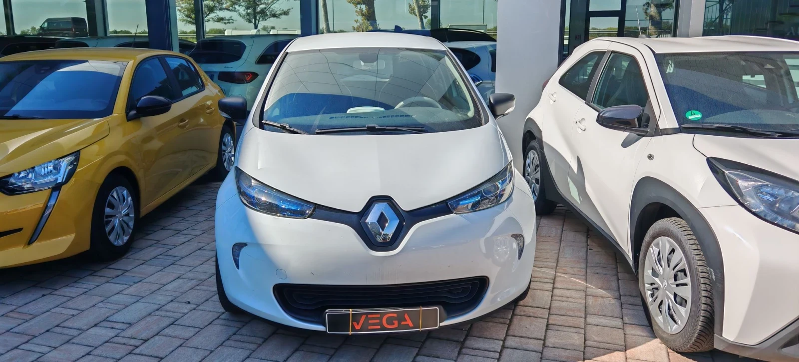 Renault Zoe 42kW/h, снимка 2 - Автомобили и джипове - 56275915