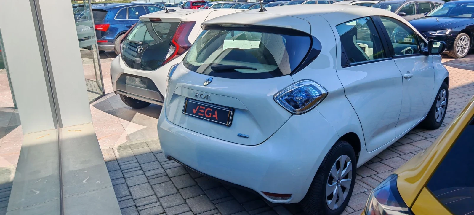Renault Zoe 42kW/h, снимка 4 - Автомобили и джипове - 56275915