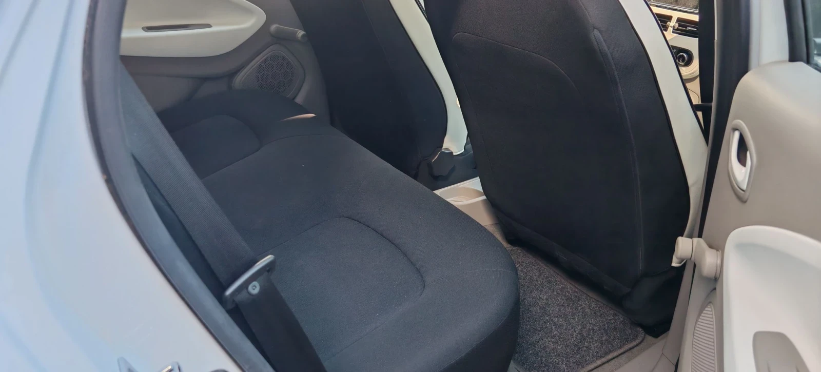 Renault Zoe 42kW/h, снимка 10 - Автомобили и джипове - 56275915