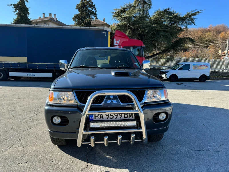 Mitsubishi Pajero Sport, снимка 1 - Автомобили и джипове - 47983393