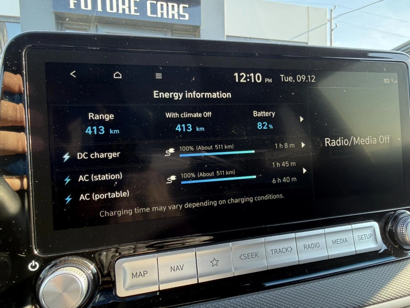 Hyundai Kona 64KWh/PRIME/ГАРАНЦИЯ SOH100% /BLUELINK, снимка 12 - Автомобили и джипове - 52706537