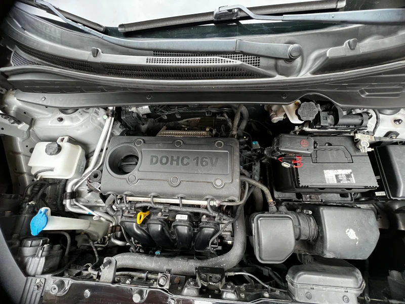 Hyundai IX35 2000 бензин, снимка 16 - Автомобили и джипове - 53500464