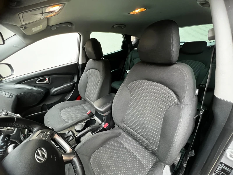 Hyundai IX35 2000 бензин, снимка 11 - Автомобили и джипове - 53500464