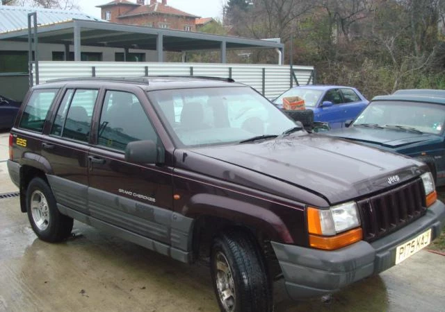 Jeep Grand cherokee 2.5TDI, снимка 2 - Автомобили и джипове - 46834045