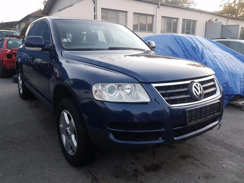 VW Touareg 2.5 R5 TDI Ръчка Люк Парктроник, снимка 1 - Автомобили и джипове - 47459895