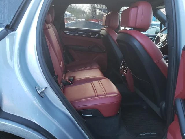 Porsche Cayenne GTS, снимка 11 - Автомобили и джипове - 48140824