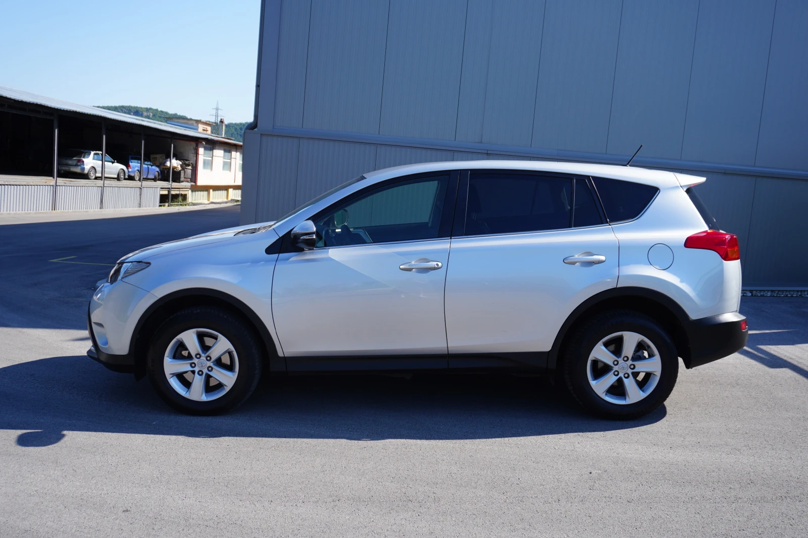 Toyota Rav4 2.2D4D 126KC - изображение 2