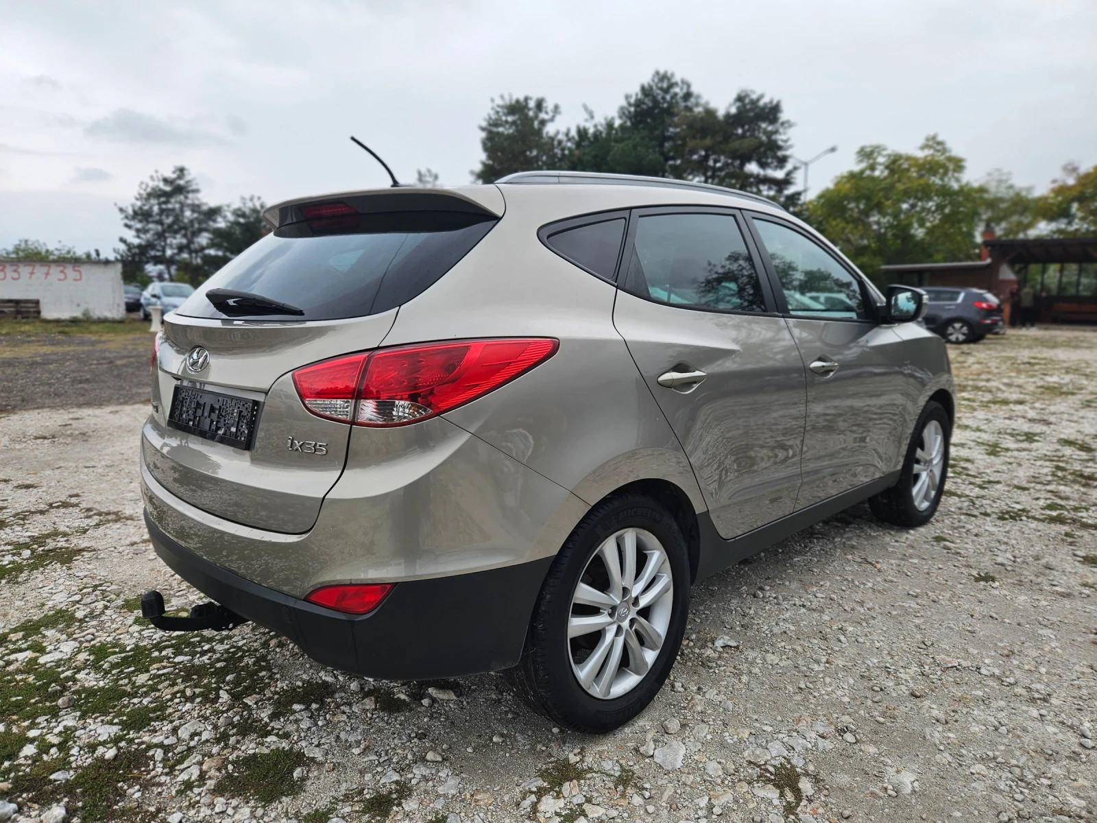 Hyundai IX35 2.0/FULL-ЕКСТРИ/KOЖА/ГАЗ/НАВИГАЦИЯ/ПАНОРАМА - изображение 6