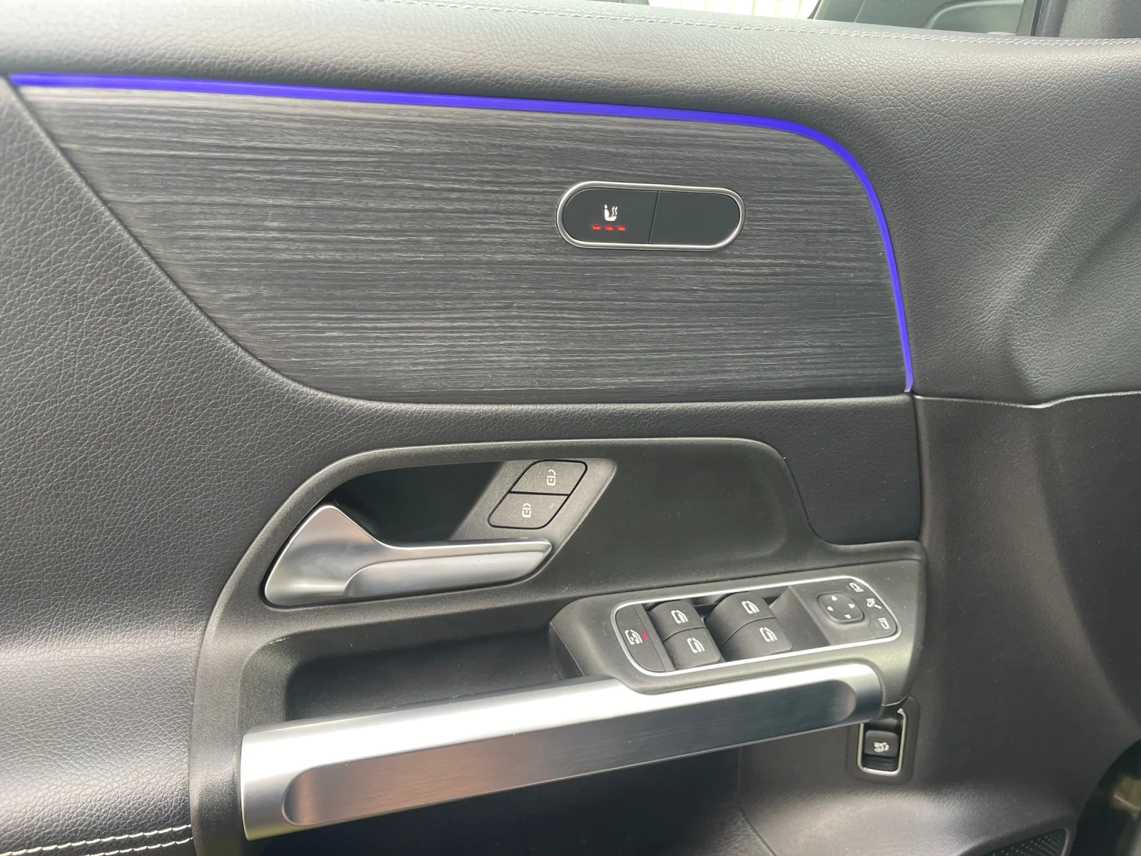 Mercedes-Benz GLB 200 D - изображение 7