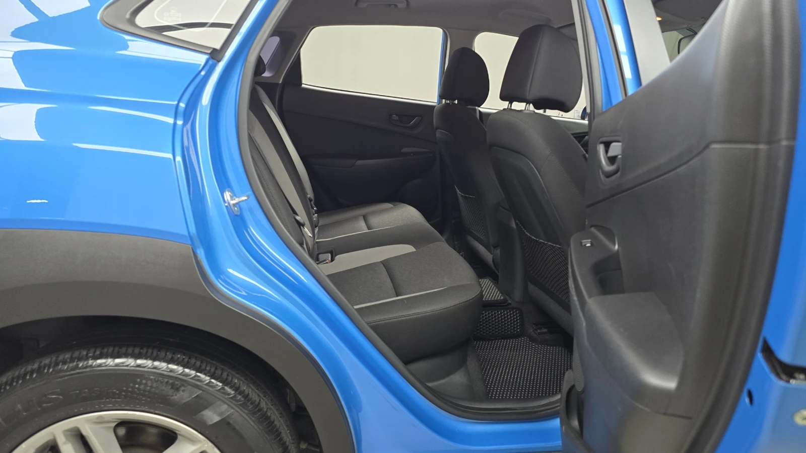 Hyundai Kona 1.6 CRDI / Автоматик / Пълна сервизна история !!! - изображение 9