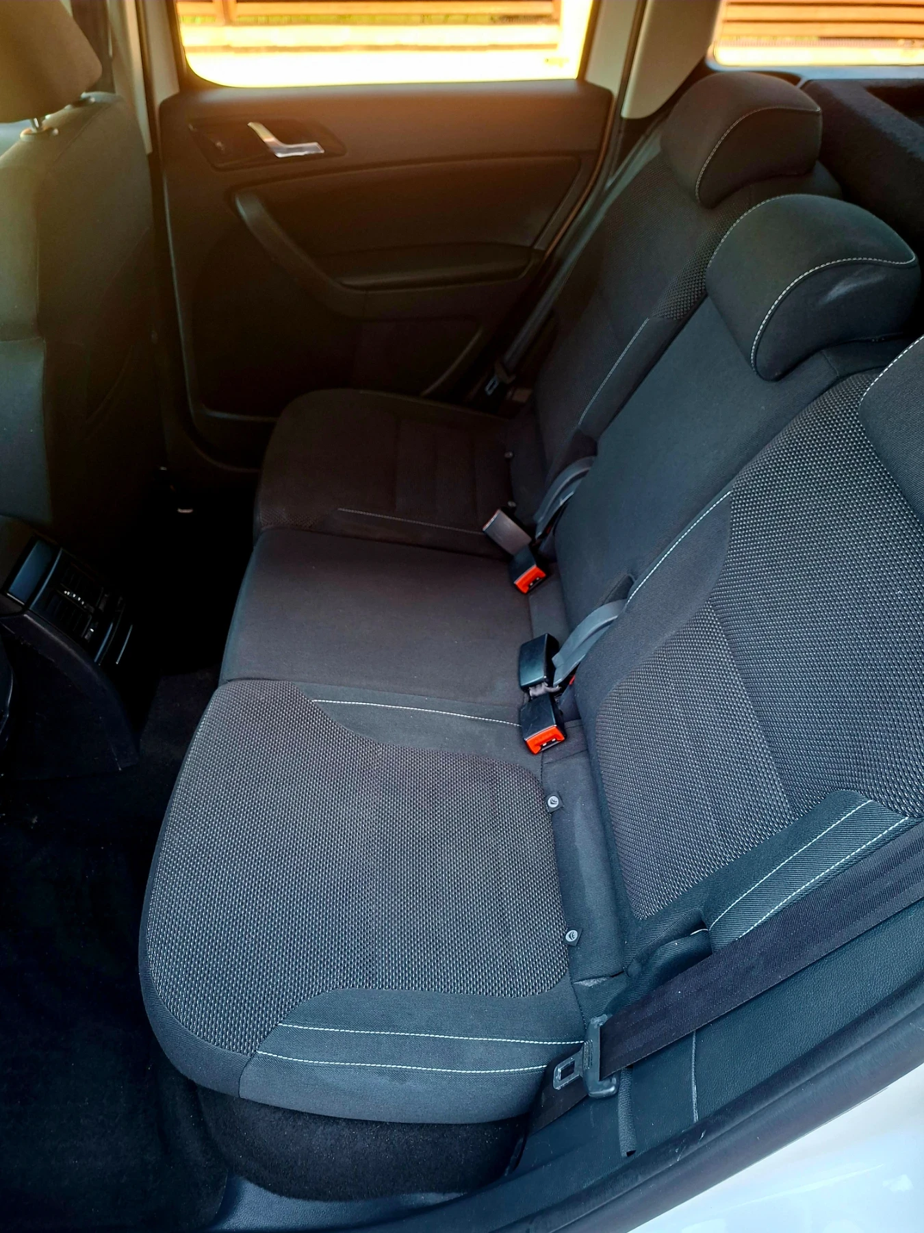 Skoda Yeti 2.0.TDI 4x4 FULL MAX, снимка 14 - Автомобили и джипове - 53838782