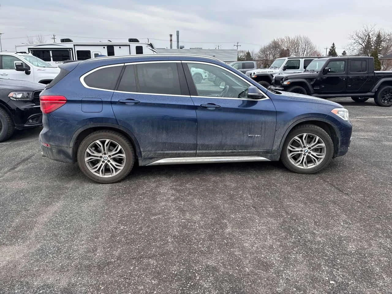 BMW X1 * xDrive28i * ГЛАВНО ПРЕДСТАВИТЕЛСТВО* ПАНОРАМА* , снимка 3 - Автомобили и джипове - 54164672