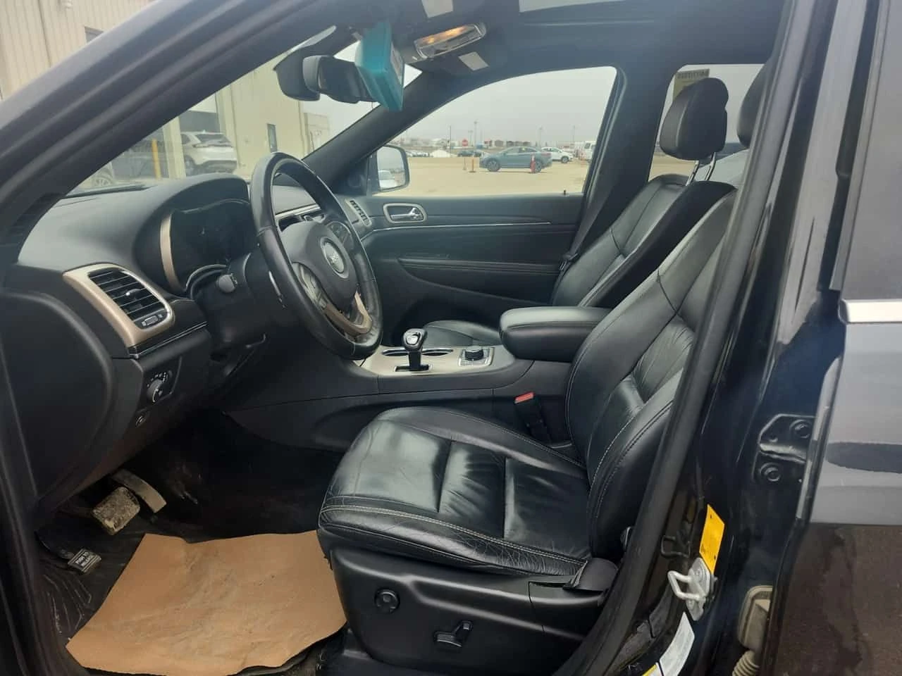 Jeep Grand cherokee * 4WD 4dr Limited* 2 КЛЮЧА* ПОДГРЕВ* KEYLESS* , снимка 5 - Автомобили и джипове - 54347589