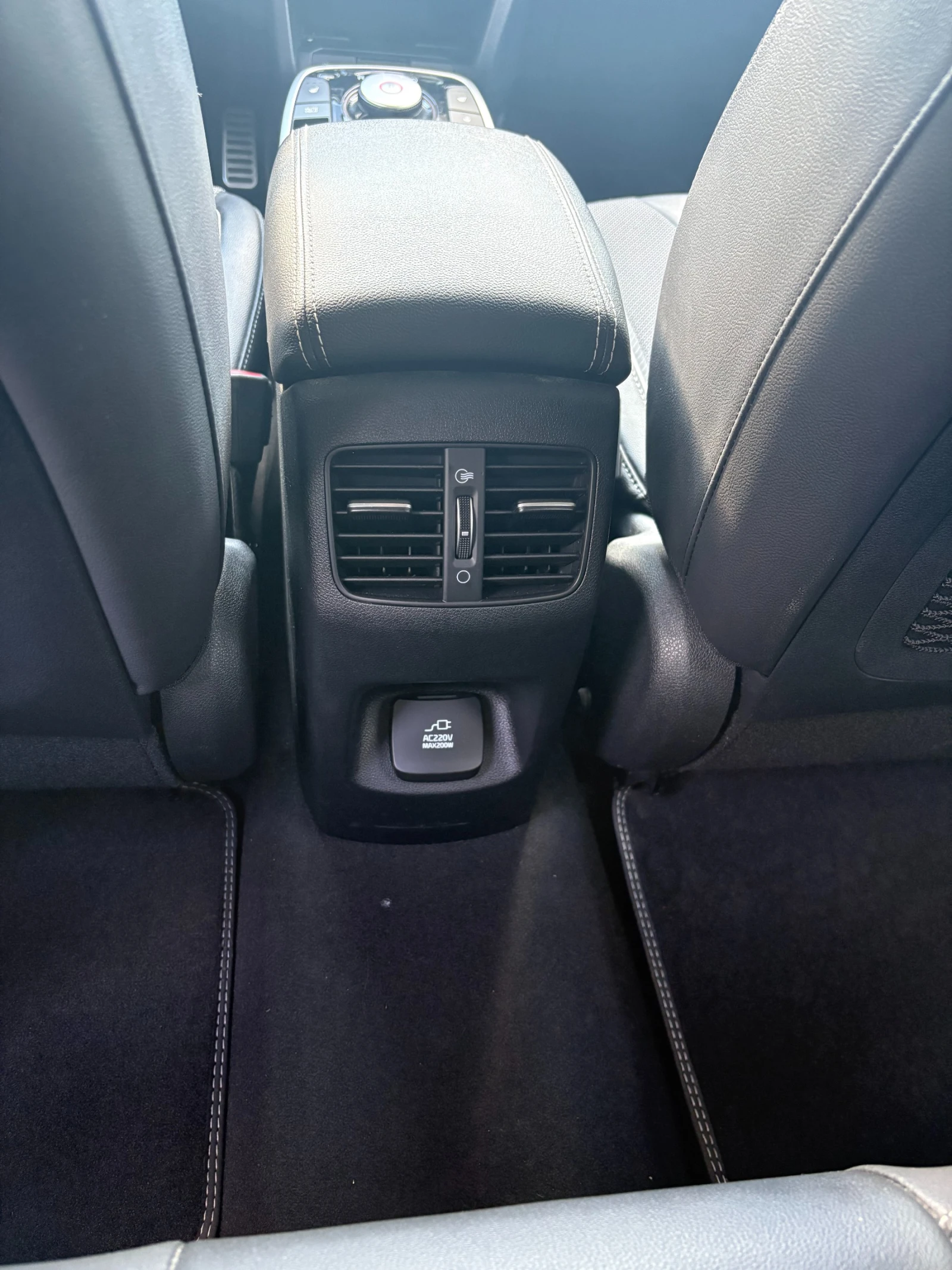 Kia Niro 64 KW , снимка 10 - Автомобили и джипове - 54348231