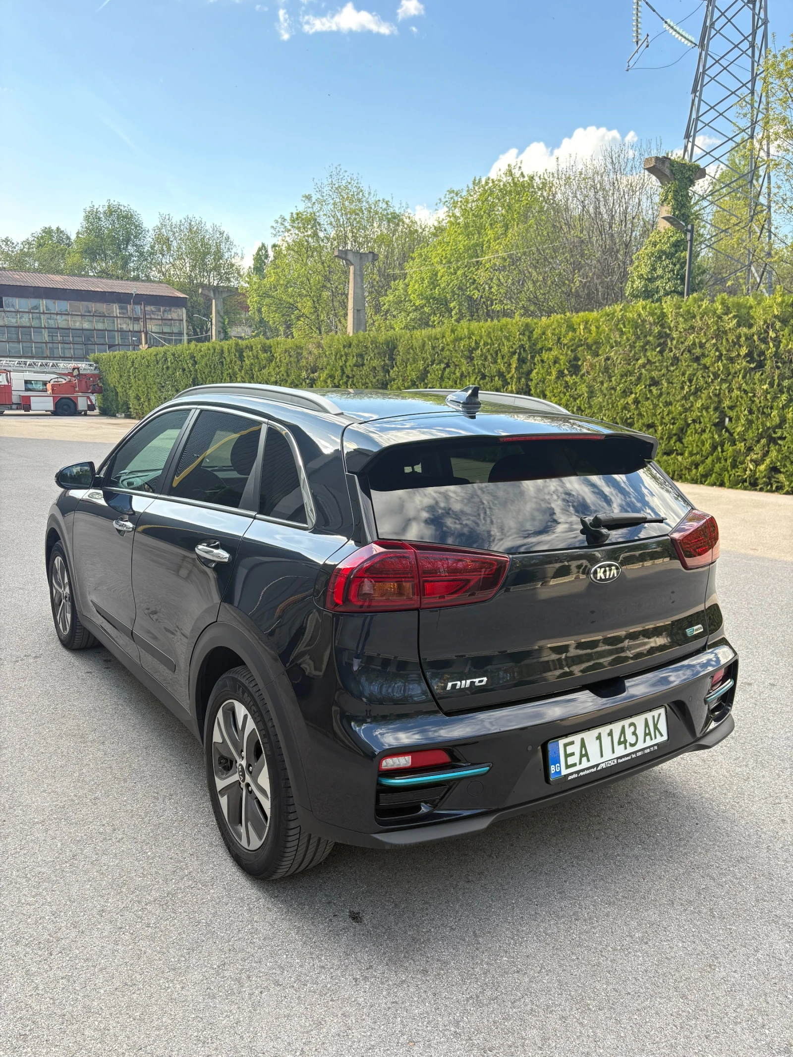 Kia Niro 64 KW , снимка 3 - Автомобили и джипове - 54348231
