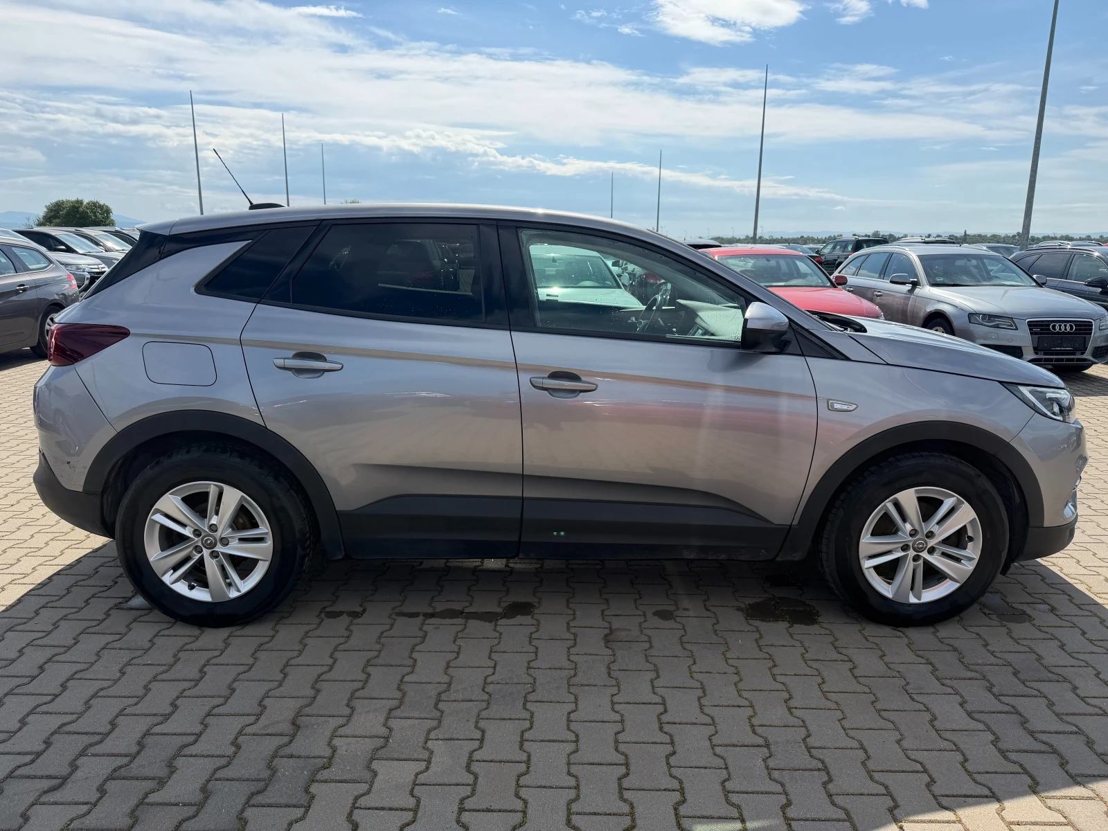 Opel Grandland X 1.6CDTI NAVI EURO 6, снимка 5 - Автомобили и джипове - 54565039