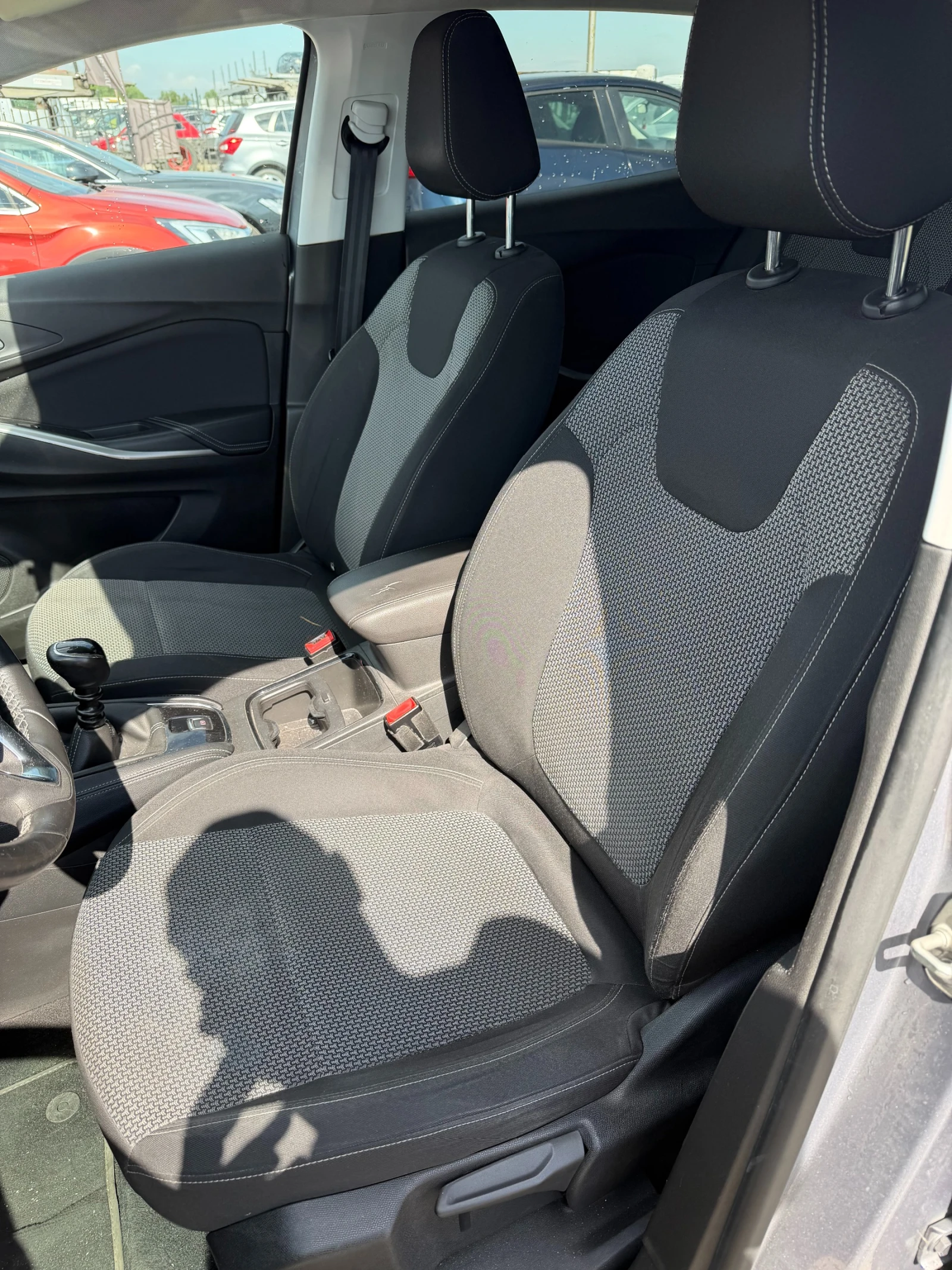 Opel Grandland X 1.6CDTI NAVI EURO 6, снимка 12 - Автомобили и джипове - 54565039