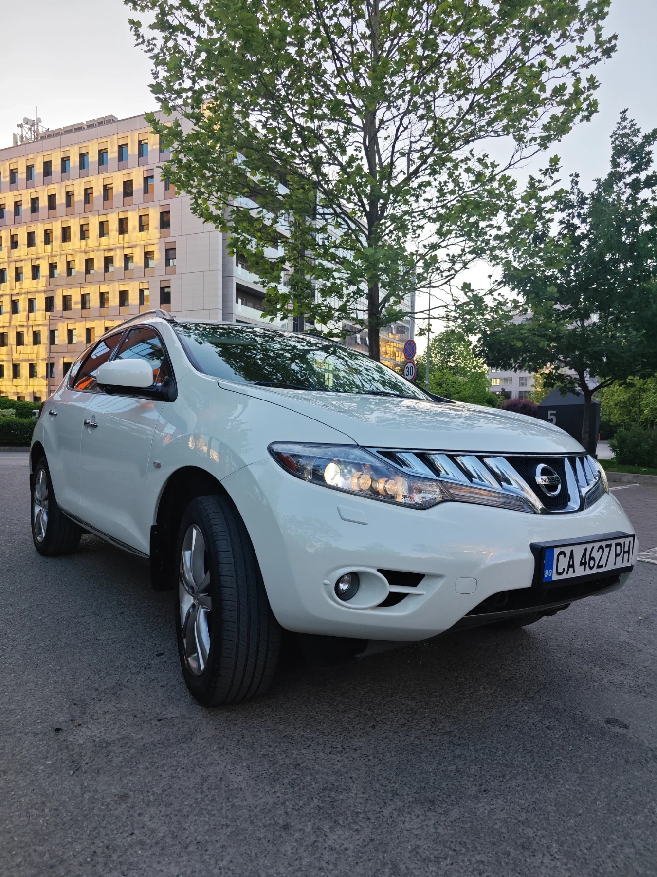 Nissan Murano Nissan Murano 3.5 V6 4x4 Ultimate, снимка 9 - Автомобили и джипове - 54731169