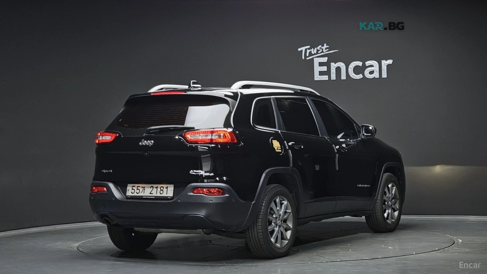 Jeep Cherokee 2.4* AWD* LONGITUDE HIGH* ПОДГРЕВ* ПАНОРАМА* КАМЕР, снимка 2 - Автомобили и джипове - 55298990