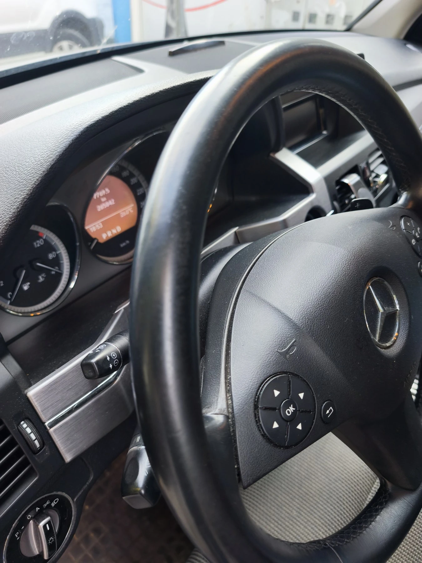 Mercedes-Benz GLK 350 CDI, снимка 8 - Автомобили и джипове - 55675591