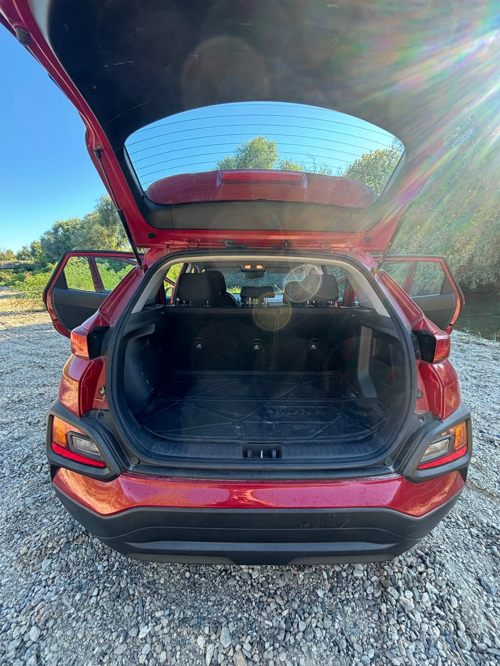 Hyundai Kona 2.0 AWD, снимка 14 - Автомобили и джипове - 55694086