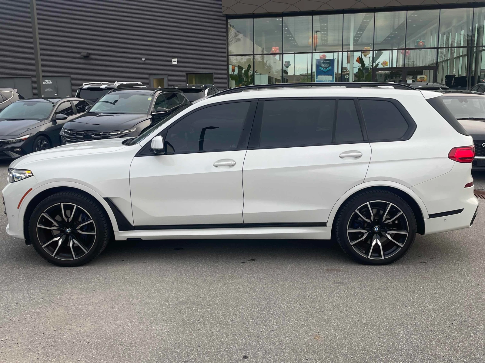 BMW X7 xDrive40i | CARFAX | АВТОФИНАНСИРАНЕ, снимка 3 - Автомобили и джипове - 56060089