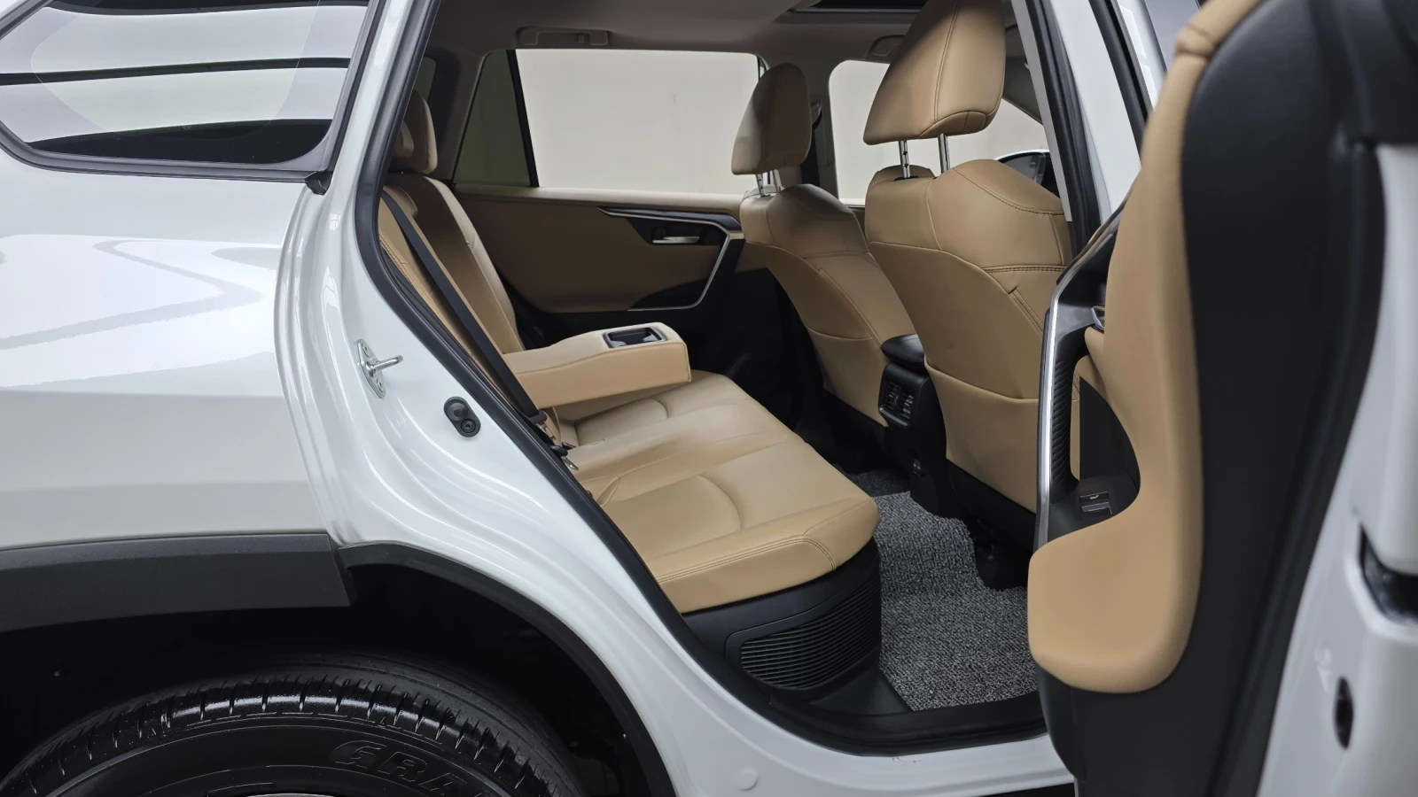 Toyota Rav4 * HYBRID* LIMITED* AWD* , снимка 15 - Автомобили и джипове - 56094861