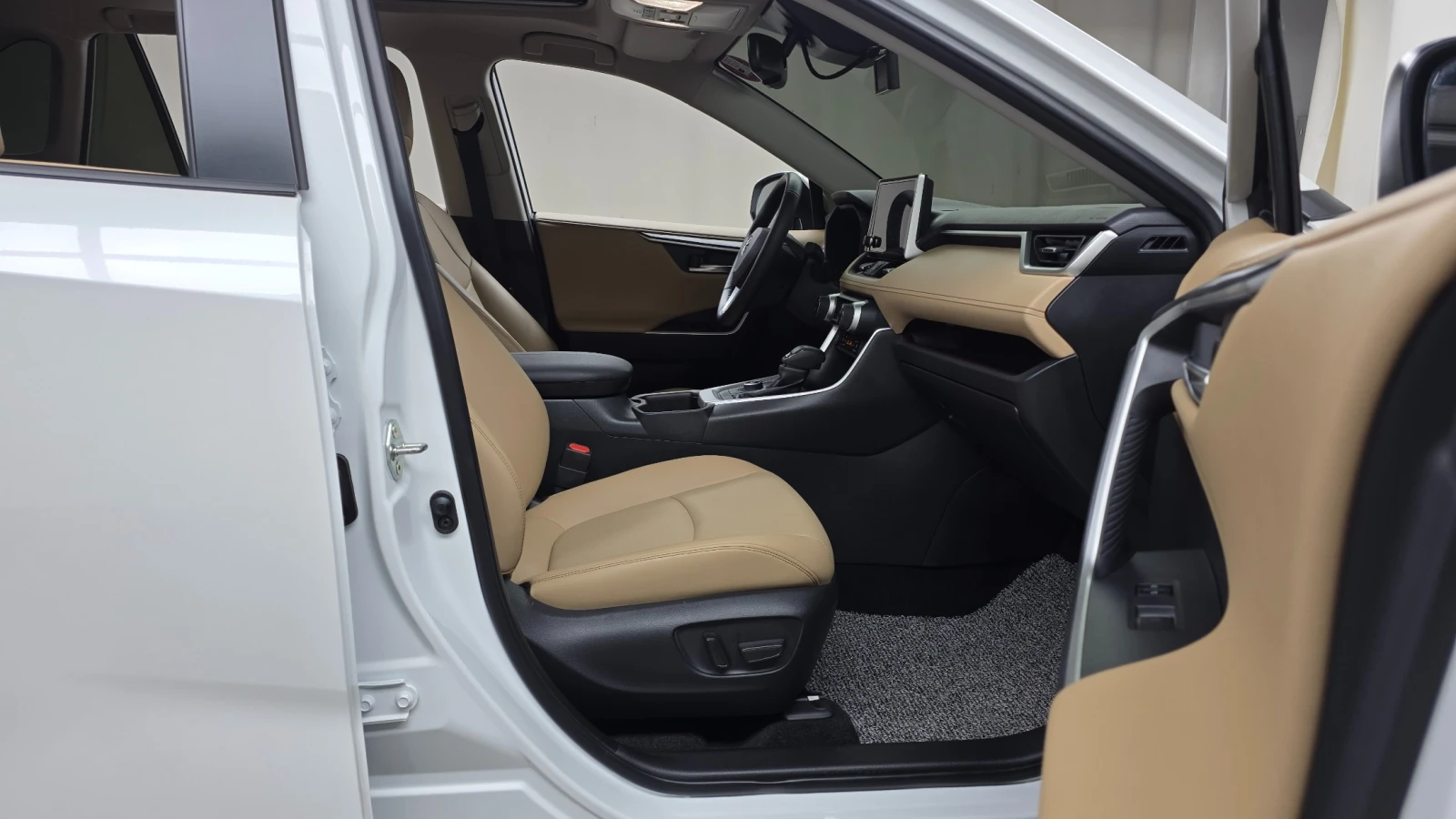 Toyota Rav4 * HYBRID* LIMITED* AWD* , снимка 14 - Автомобили и джипове - 56094861