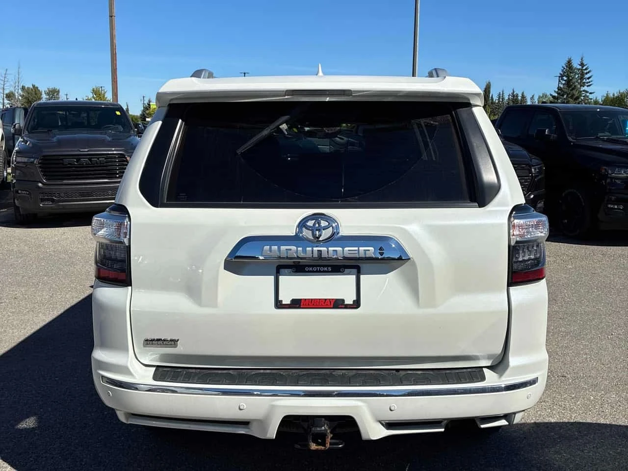 Toyota 4runner  4WD / КОЖА / ДИСТРОНИК / 360 , снимка 2 - Автомобили и джипове - 56293171