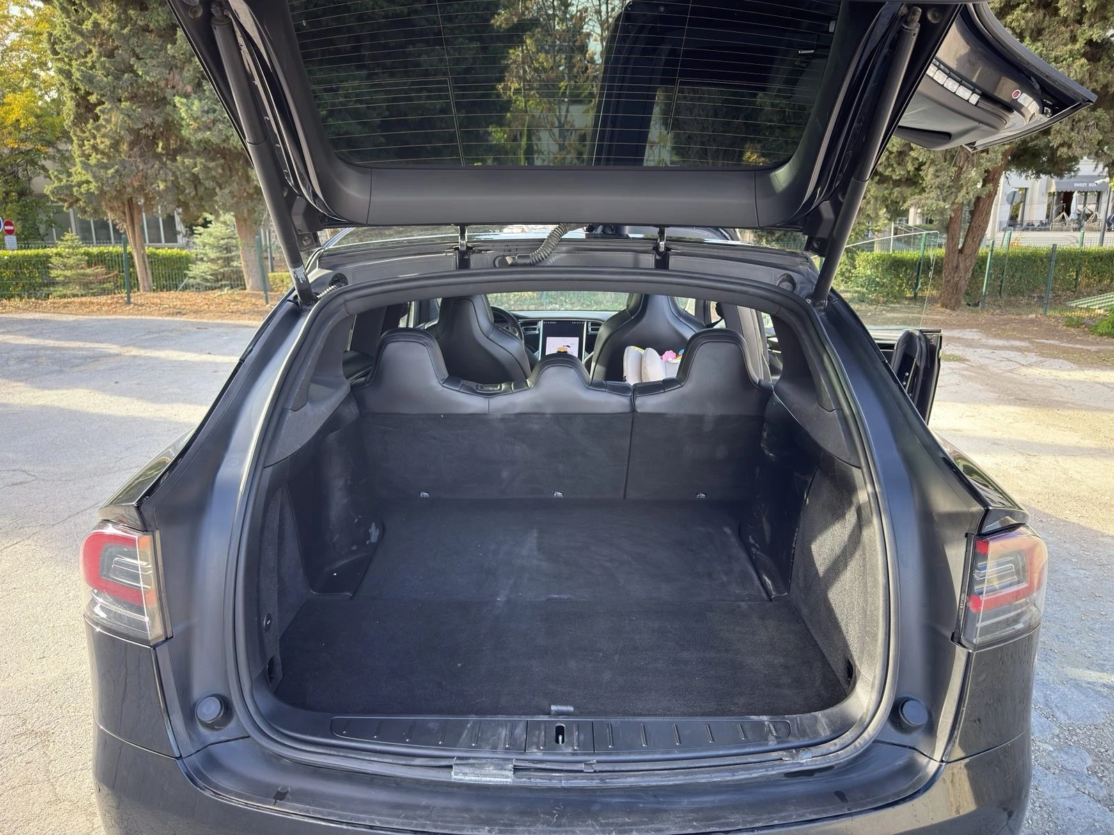 Tesla Model X 100D, снимка 13 - Автомобили и джипове - 56645558