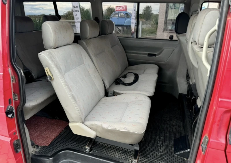 VW Transporter 2.5 TDI / 9 местен, снимка 8 - Бусове и автобуси - 47397774