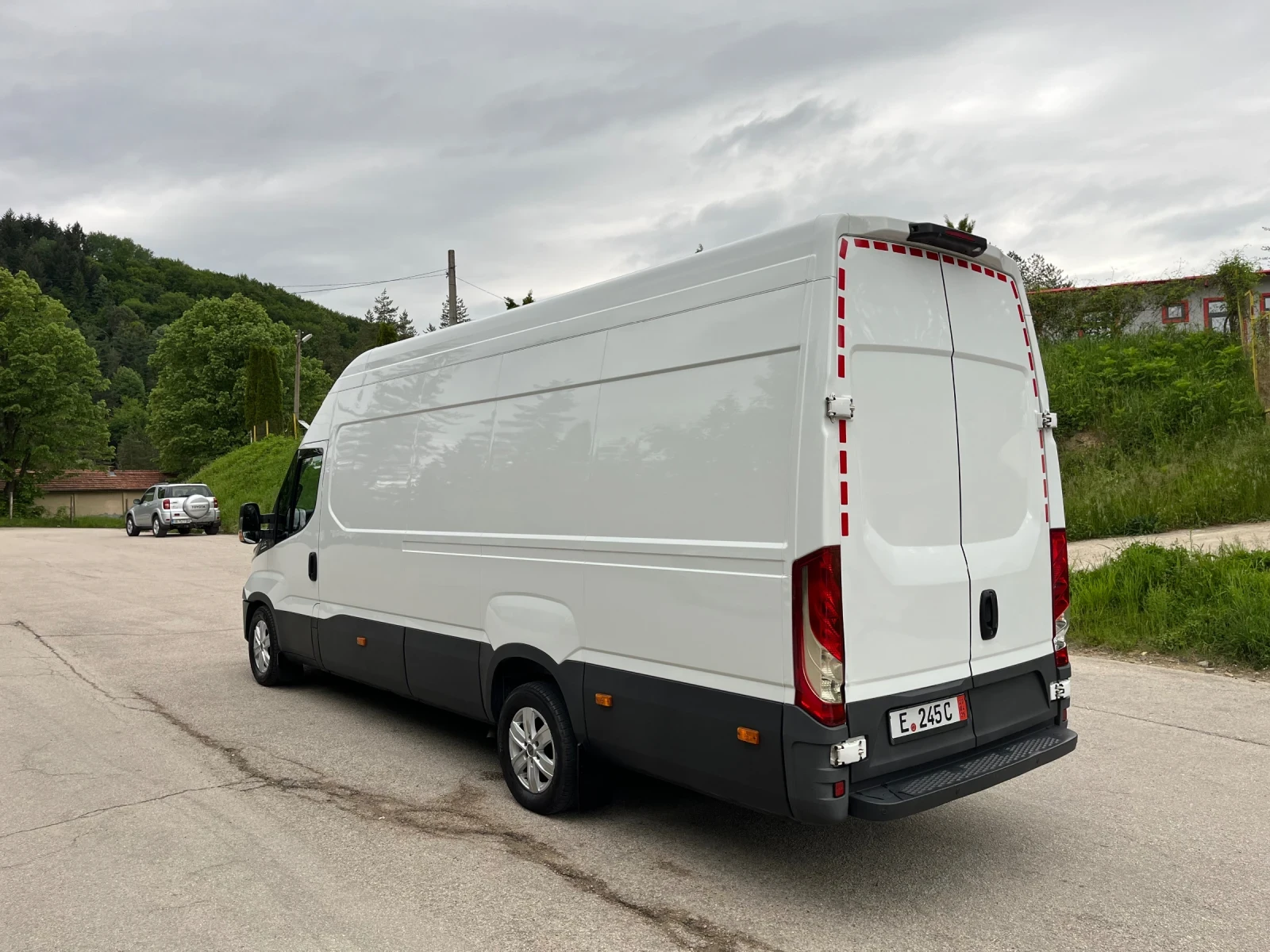 Iveco Daily 3.0* 180к.с.* HI-MATIC* МАКСИ* XXL* КЛИМА  - изображение 3