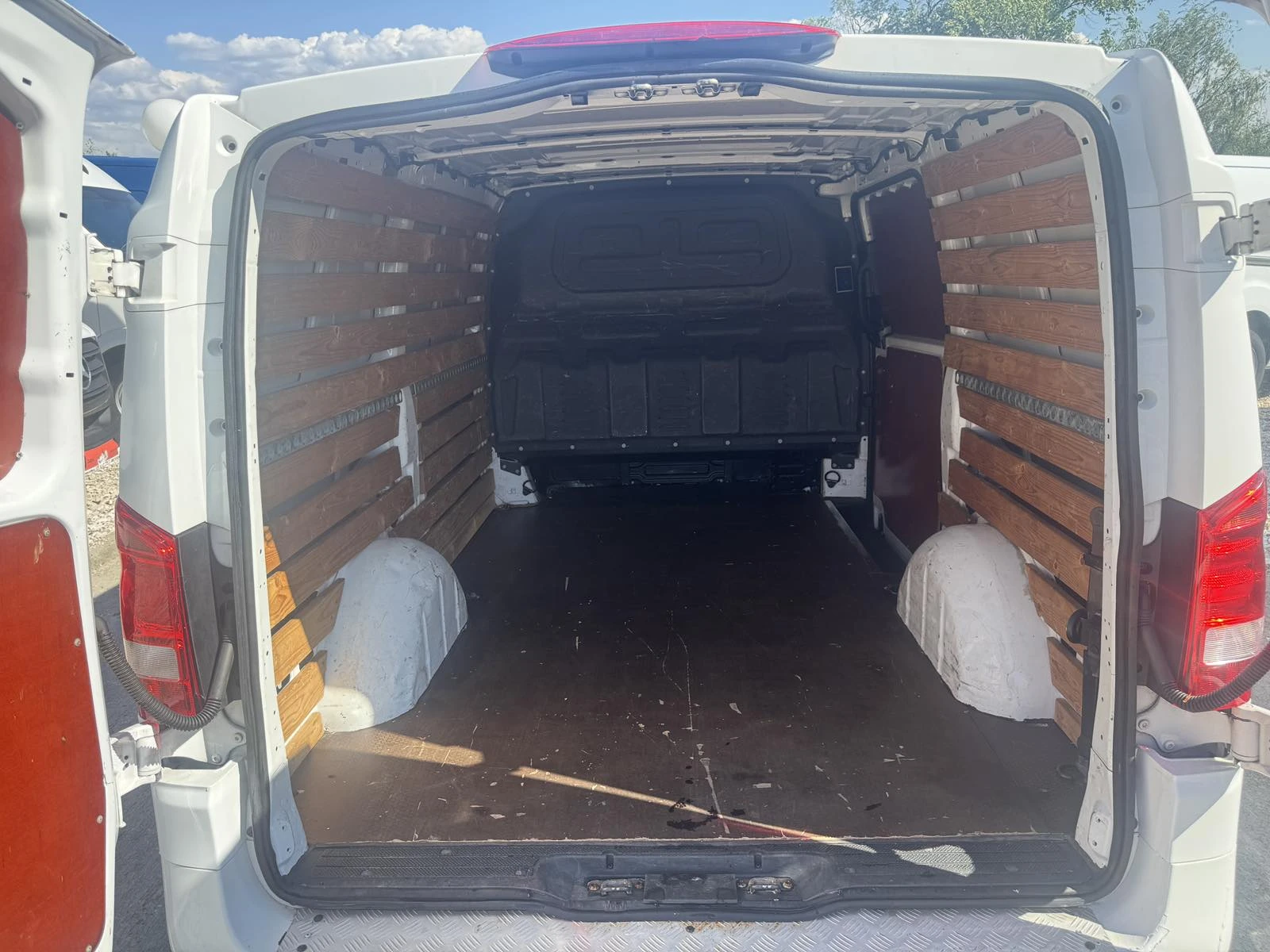 Mercedes-Benz Vito, снимка 17 - Бусове и автобуси - 55363588