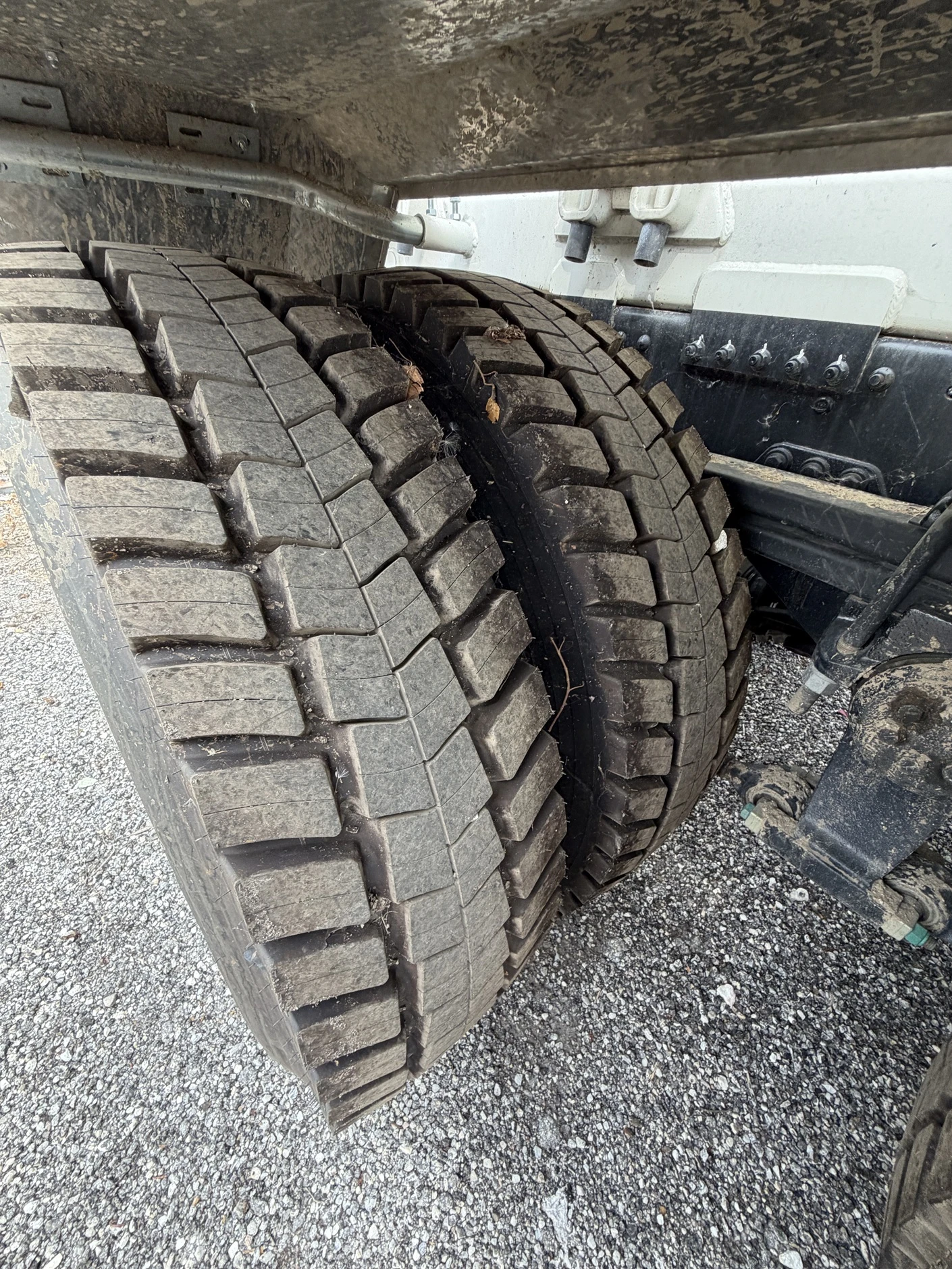 Man Tgs 32.440 BB Betonmischer 9m3 Neuwertig, снимка 3 - Камиони - 55629487