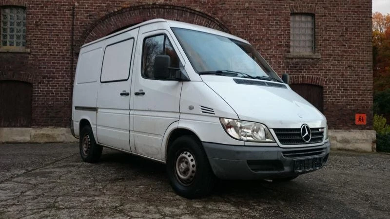 Трансмисия за Mercedes-Benz Sprinter 211, снимка 1 - Части - 23491038