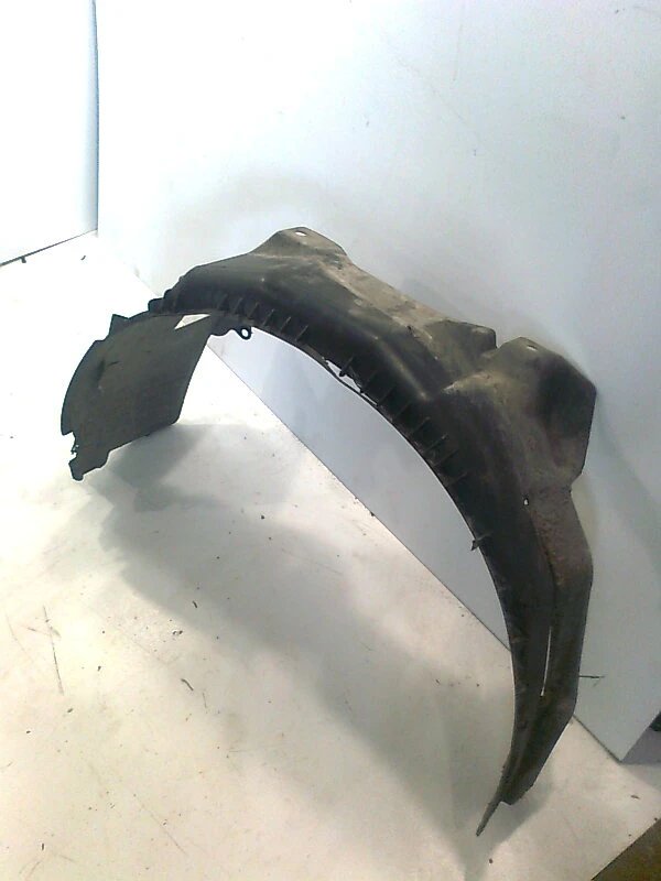 подкалник преден ляв за Волво В40