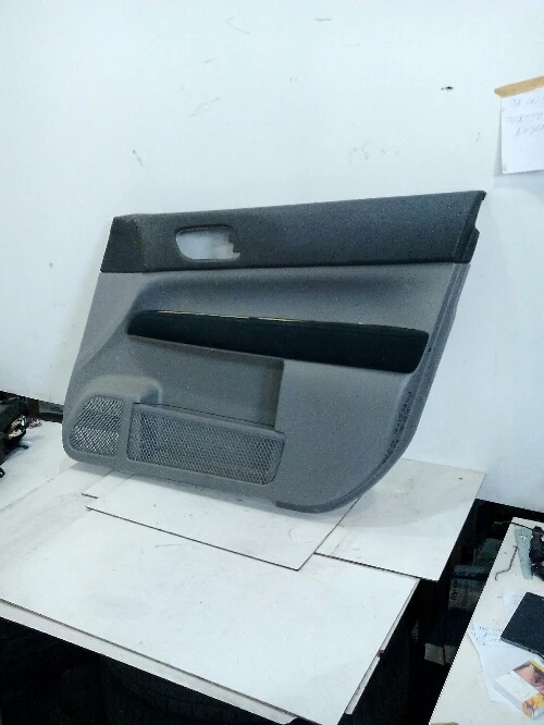 Кора врата предна дясна Субару Форестър