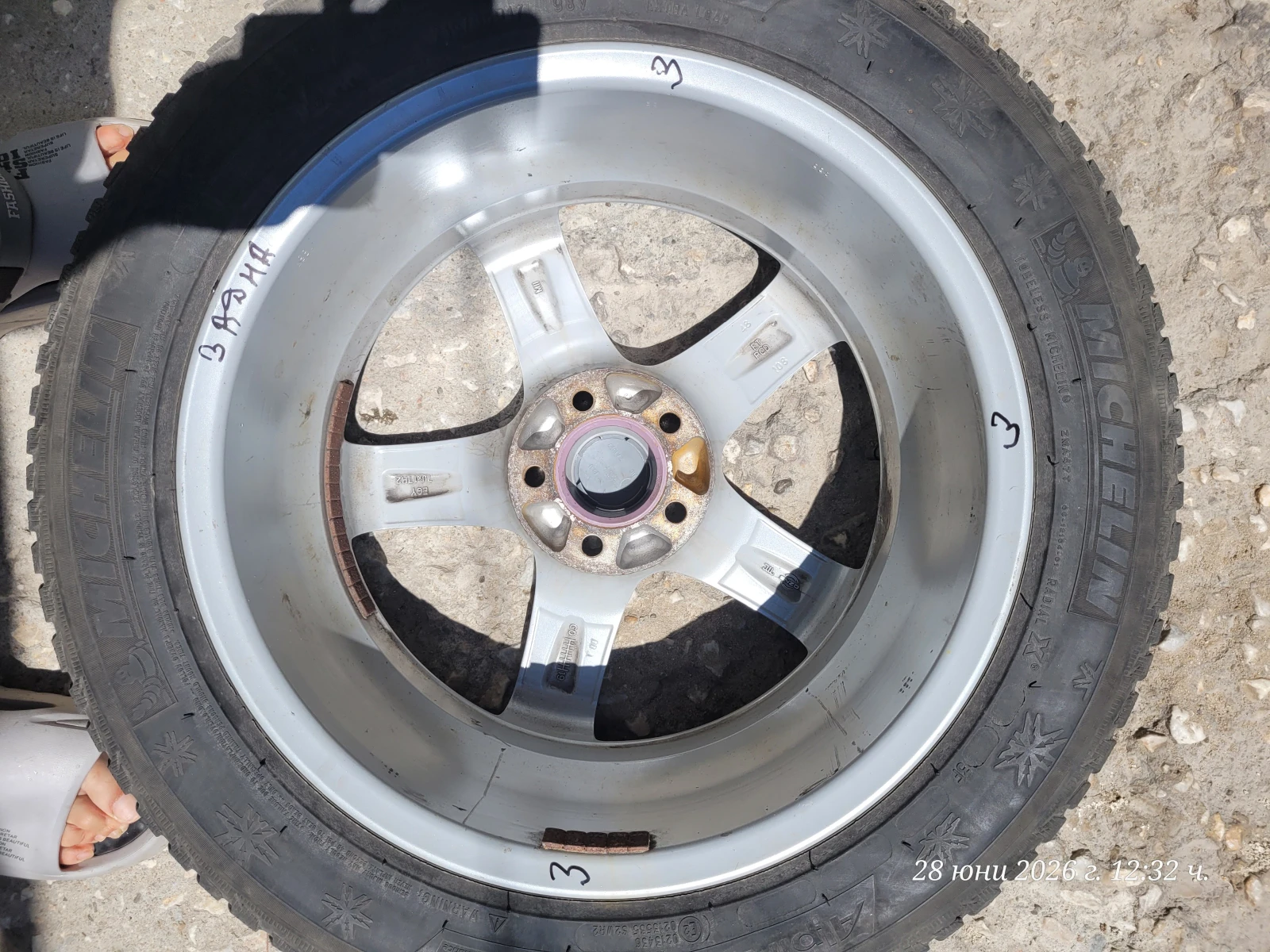 Гуми с джанти Michelin 215/55R17, снимка 7 - Гуми и джанти - 55077231