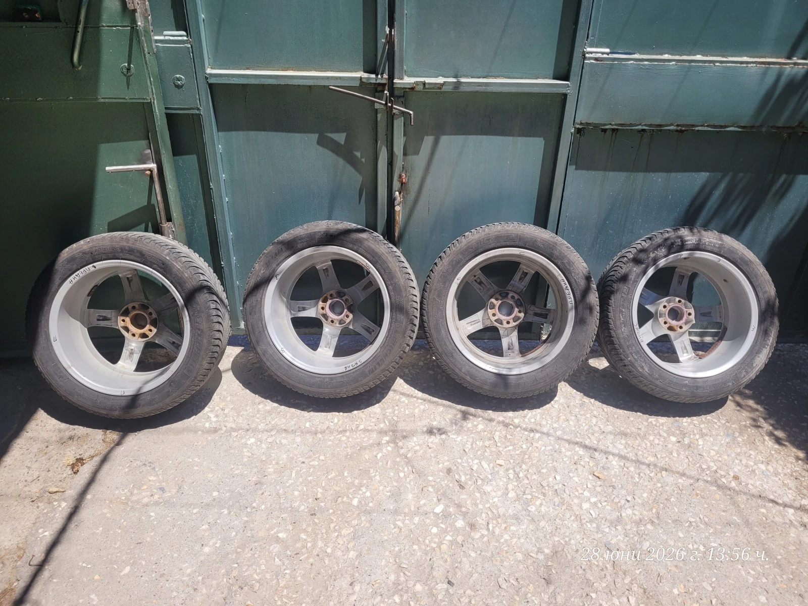 Гуми с джанти Michelin 215/55R17, снимка 4 - Гуми и джанти - 55077231